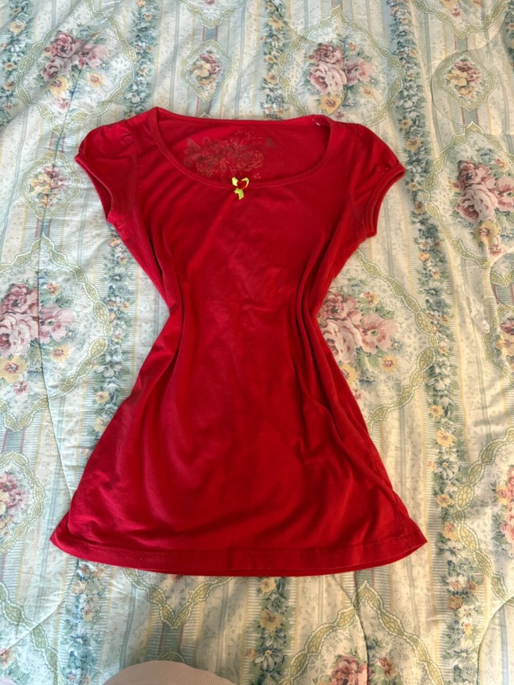 Y2k Red fitted long top with little rose bow detail